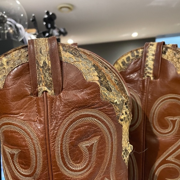 Men’s Python cowboy boots - Picture 2 of 3